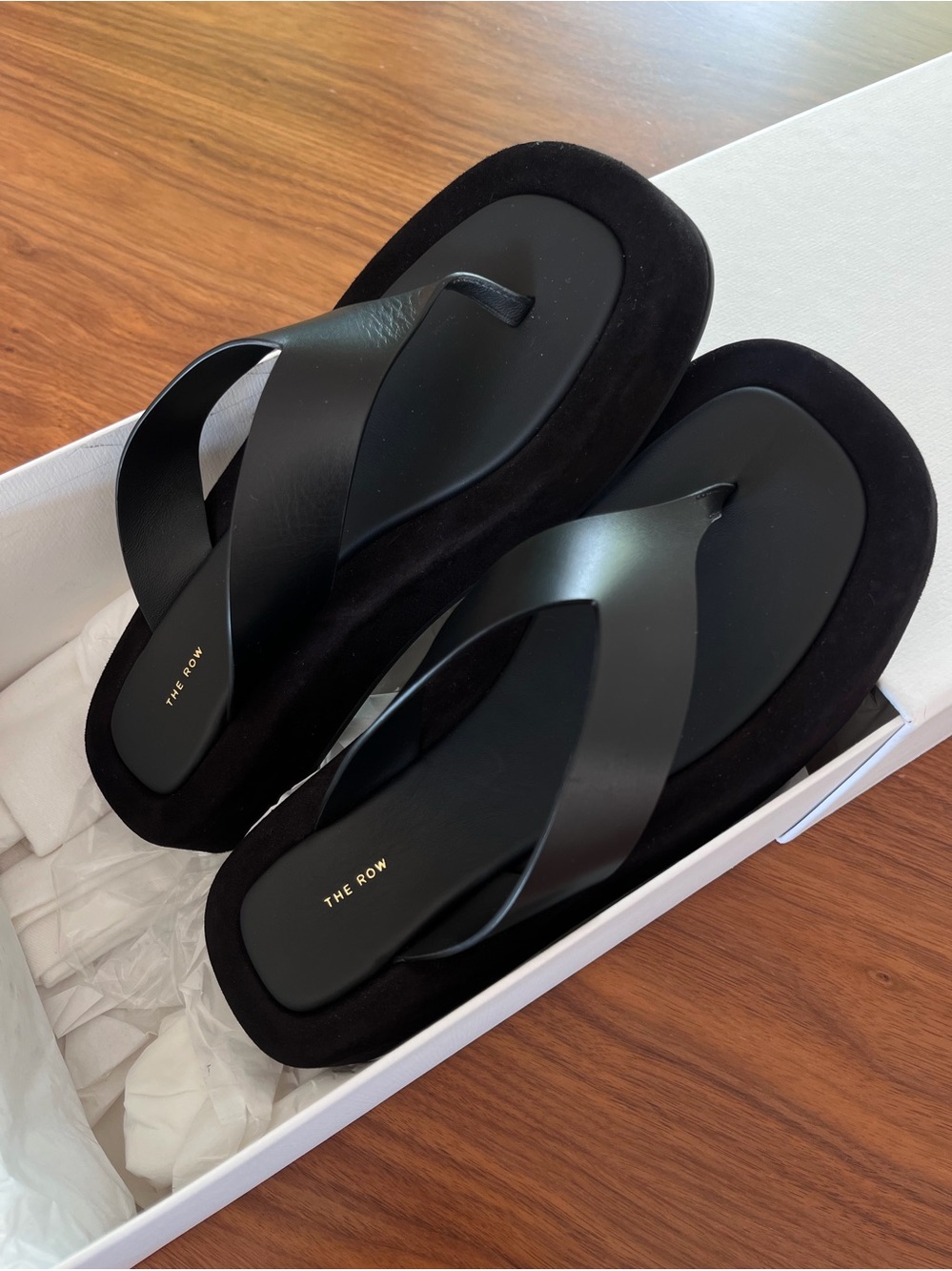 THE ROW GINZA BLACK LEATHER SANDALS